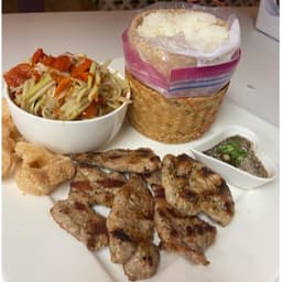 R11. Sticky Rice w BBQ Pork or Chicken